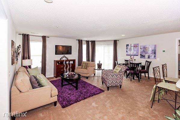 Primary Photo - 2420 Bibury Ln