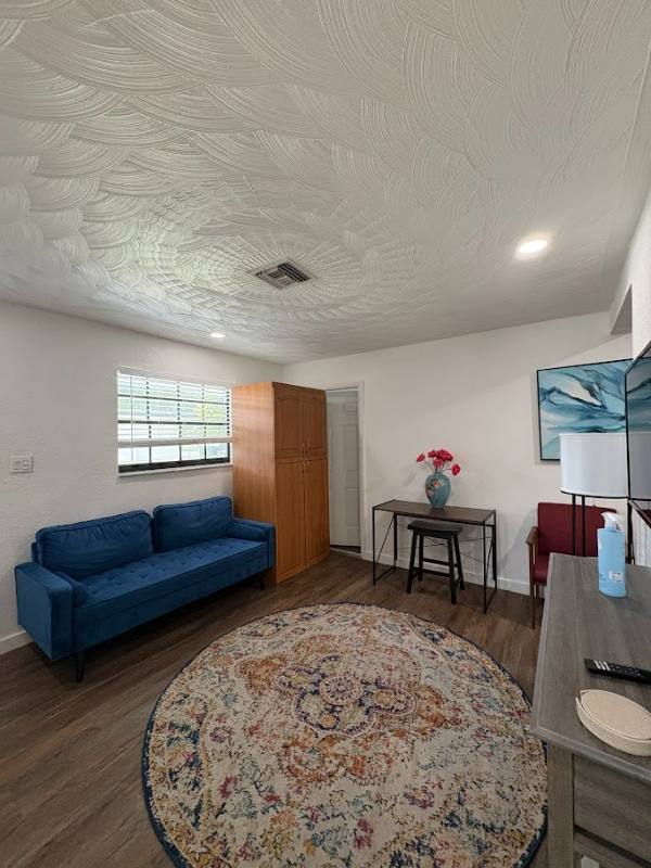 Foto del edificio - 2911 NW 11th St