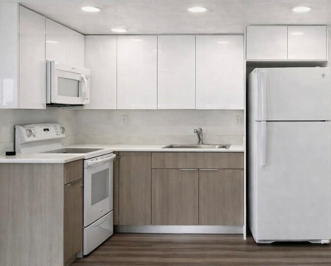 Photo - 17350 NW 68th Ave Apartment