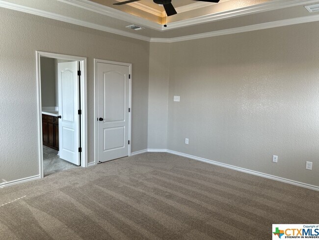 Foto del edificio - 8316 Money Pit Rd