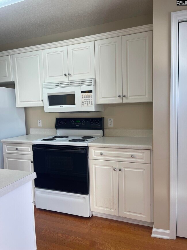 Foto del edificio - 2320 Mall Terrace Ct