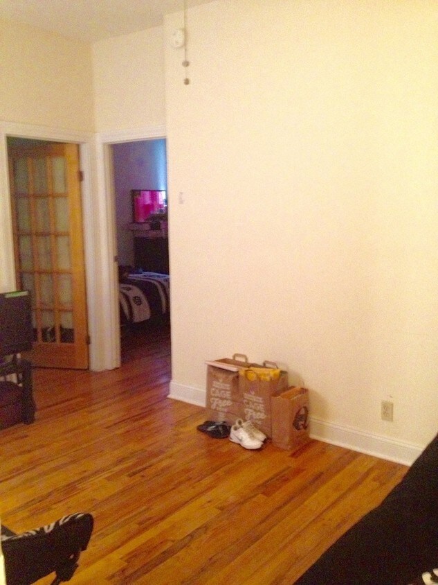 Primary Photo - 110 E 4th St