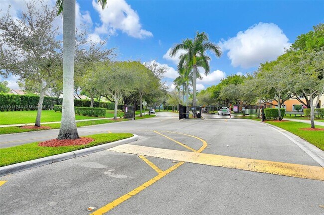 Foto del edificio - 10132 NW 7th St