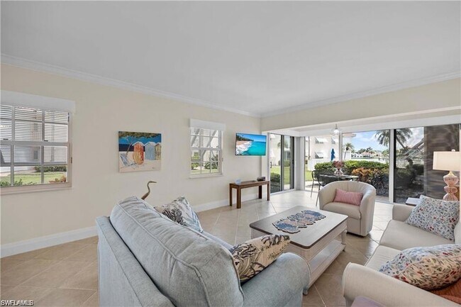 Foto del edificio - 3070 Gulf Shore Blvd N