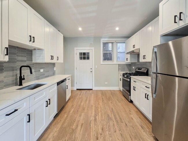 Foto del edificio - 4911 N Hermitage Ave