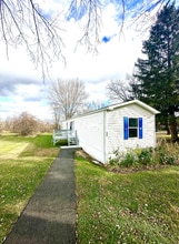 Building Photo - 90 Yankee Folly Rd