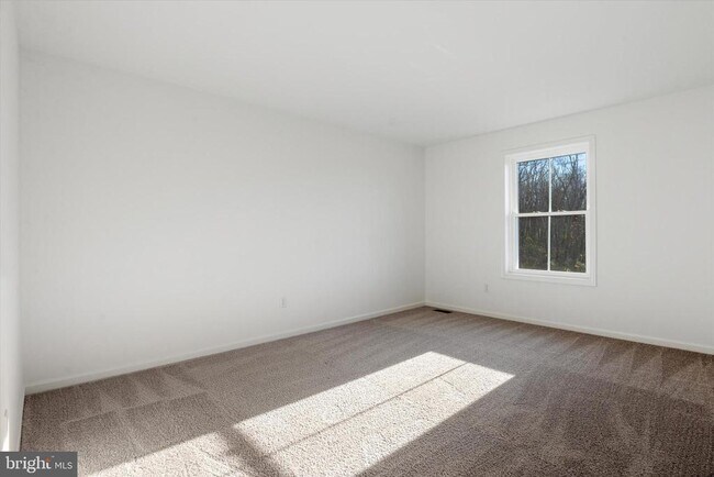 Foto del edificio - 152 SILVERSMITH Rd