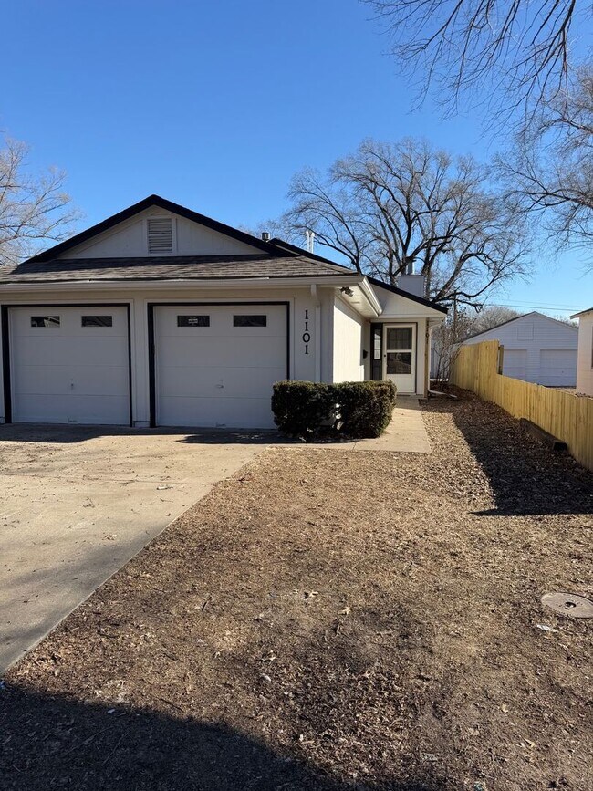 Foto del edificio - Newly Remodeled 2 Bed 1 Bath home in Independence