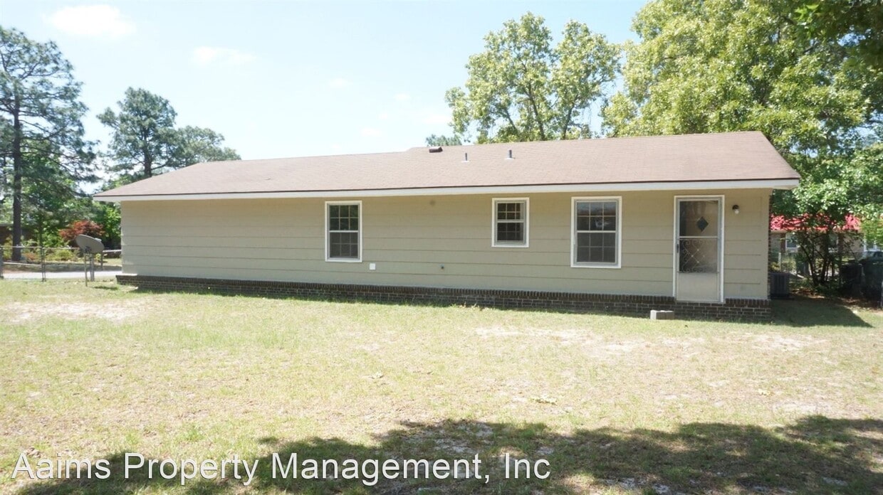 Building Photo - 3 br, 1.5 bath House - 5802 Richfield Ave.