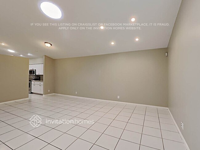 Foto del edificio - 7664 Stirling Bridge Blvd N