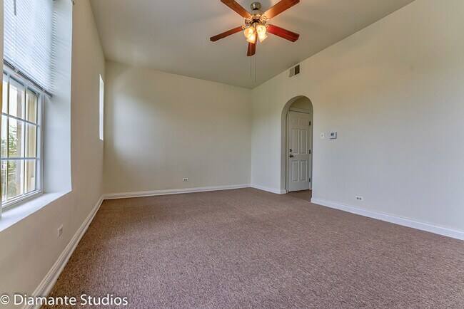 Foto del edificio - 2122 S Lawndale Ave
