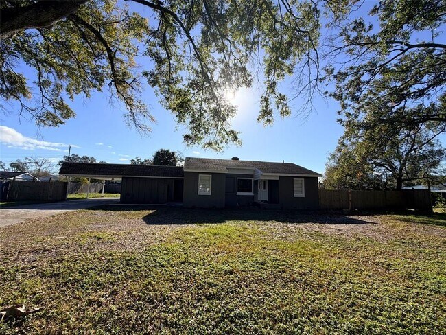 Foto del edificio - 4615 Wishart Blvd