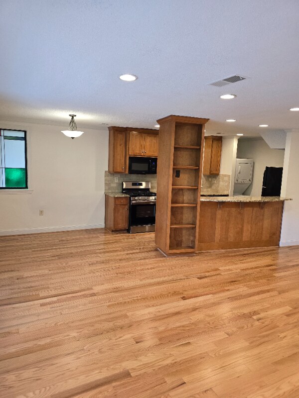 Foto del edificio - 120 Alden Ave NW