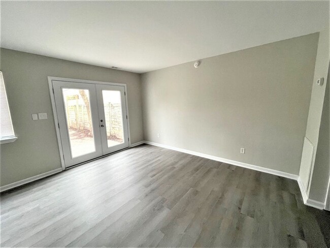 Building Photo - 107 Villa Dr