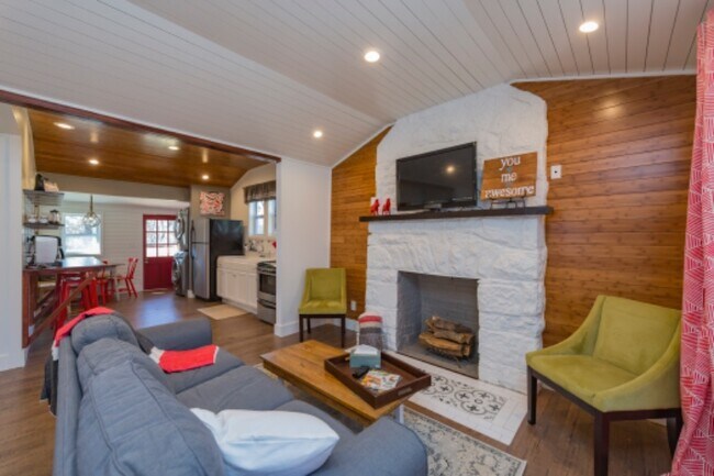 Building Photo - 4109 Brush Hill Rd