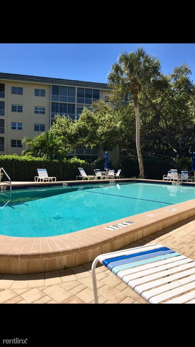 Building Photo - 2 br, 2 bath  - Bay Tree Club