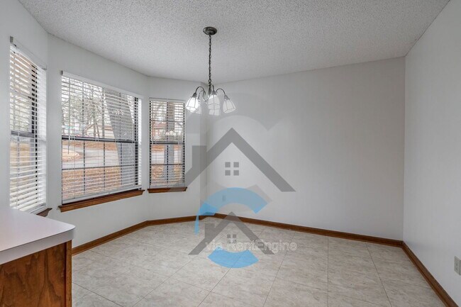 Building Photo - 801 Cedar Ridge Dr