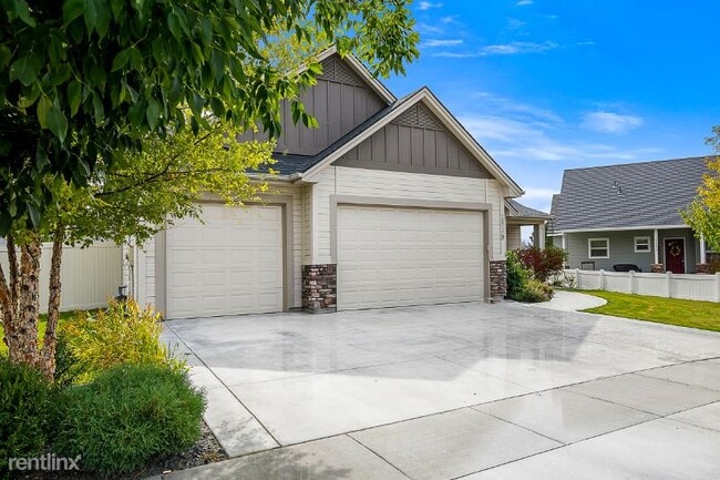 Building Photo - 3 br, 2 bath House - 2939 E Idavada Ct