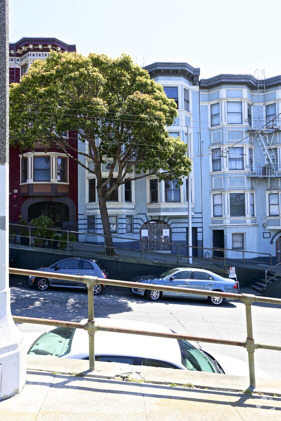 Primary Photo - 1167 Hayes St