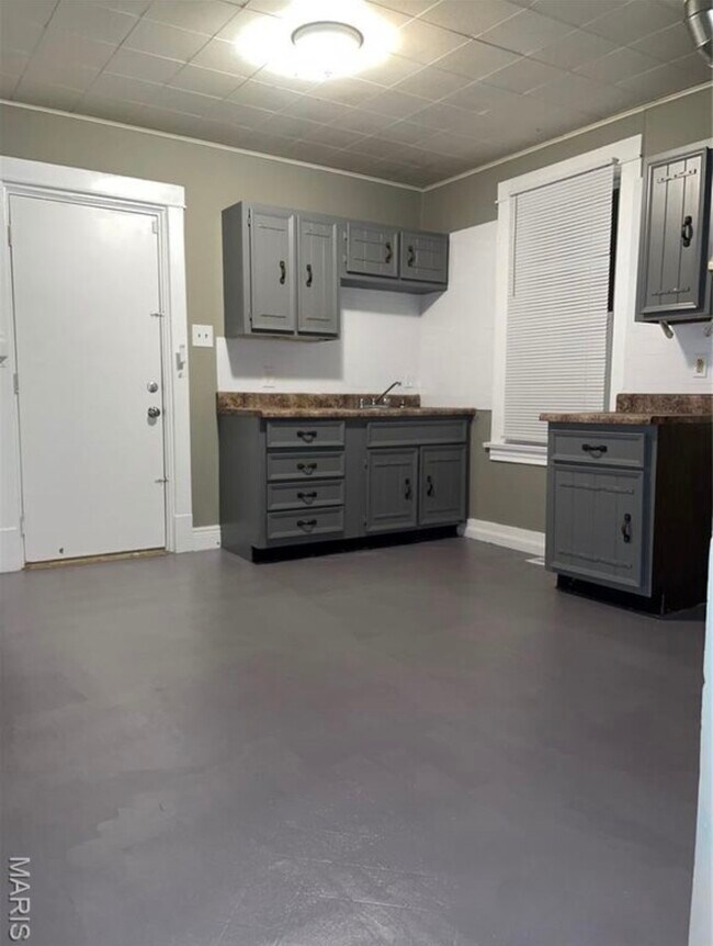 Foto del edificio - 5820 Helen Ave