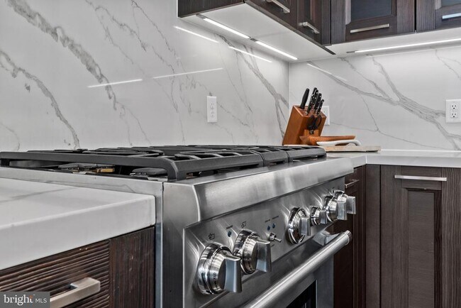 Foto del edificio - 1330 Lancaster St