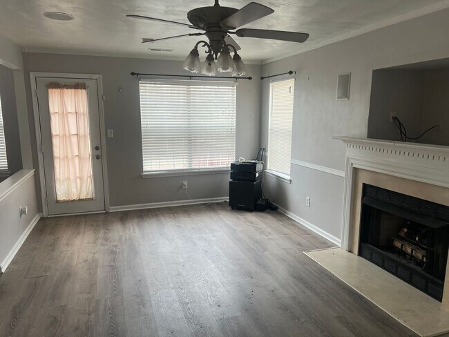 Building Photo - 100 Hillside Ave