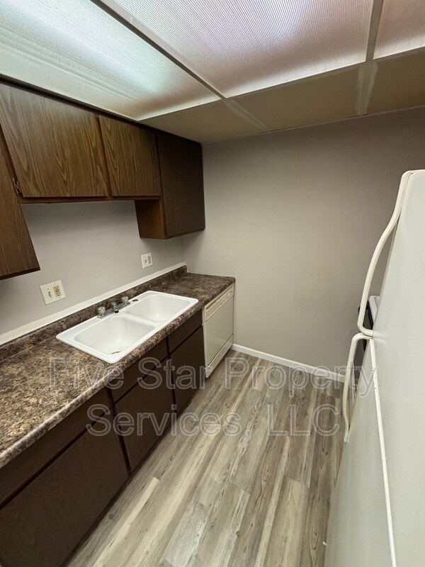 Foto del edificio - 205 W Allen St