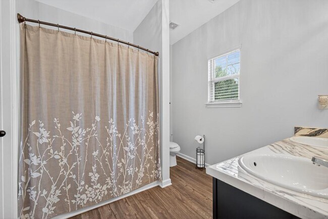 Foto del edificio - 256 Valley Xing