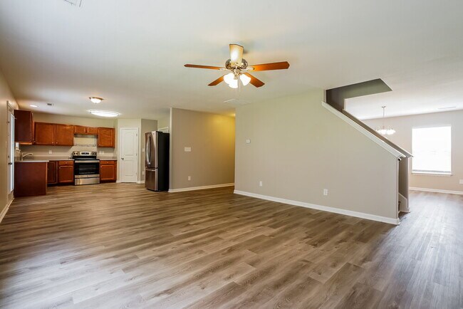 Building Photo - 442 Randolph Dr