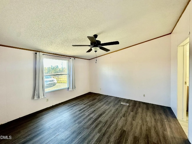 Foto del edificio - 287 Oliver Loop Rd