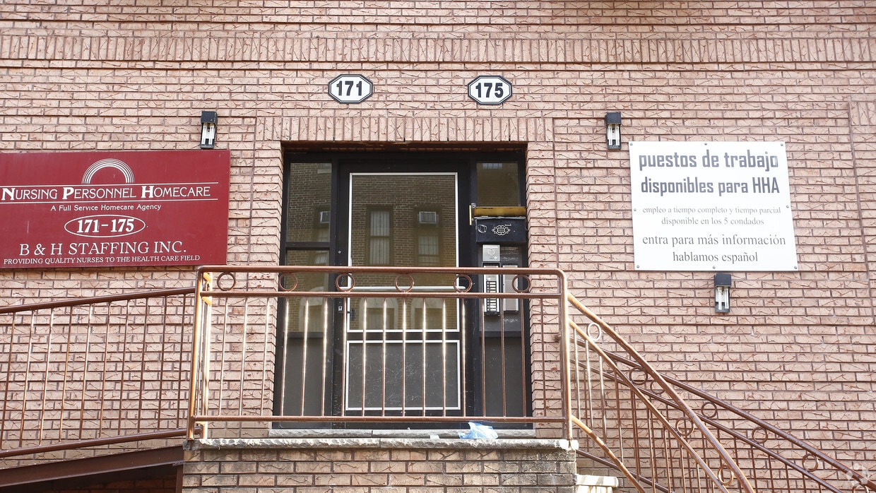 Building Photo - 171 S 9th St