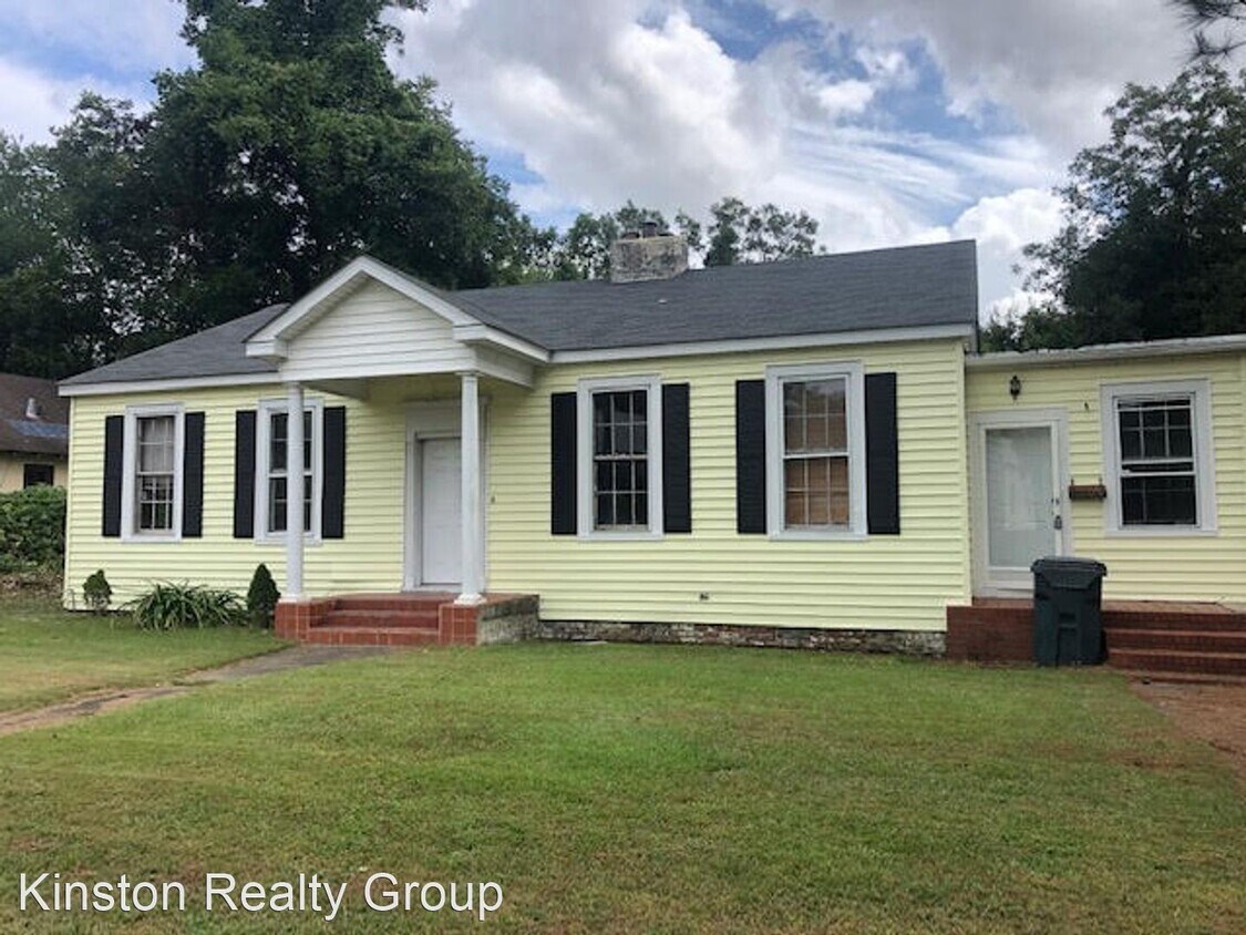 3 Br 2 Bath House 901 College Street House For Rent In Kinston Nc Apartments Com