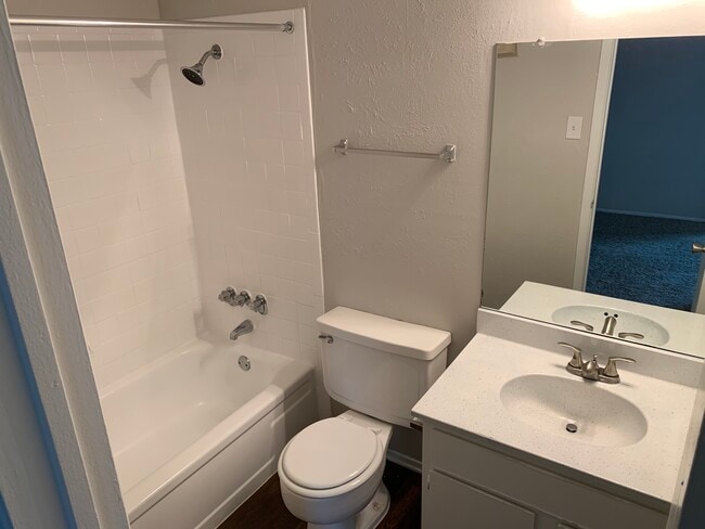 Building Photo - Nest Apartments