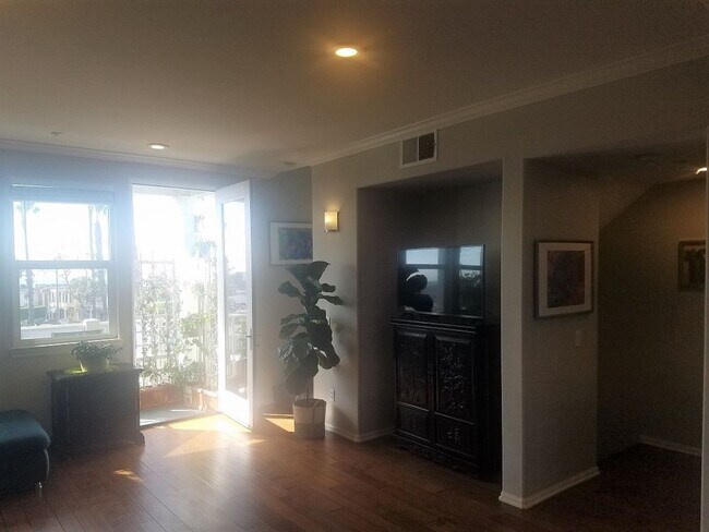 Building Photo - View of Mission bay!!