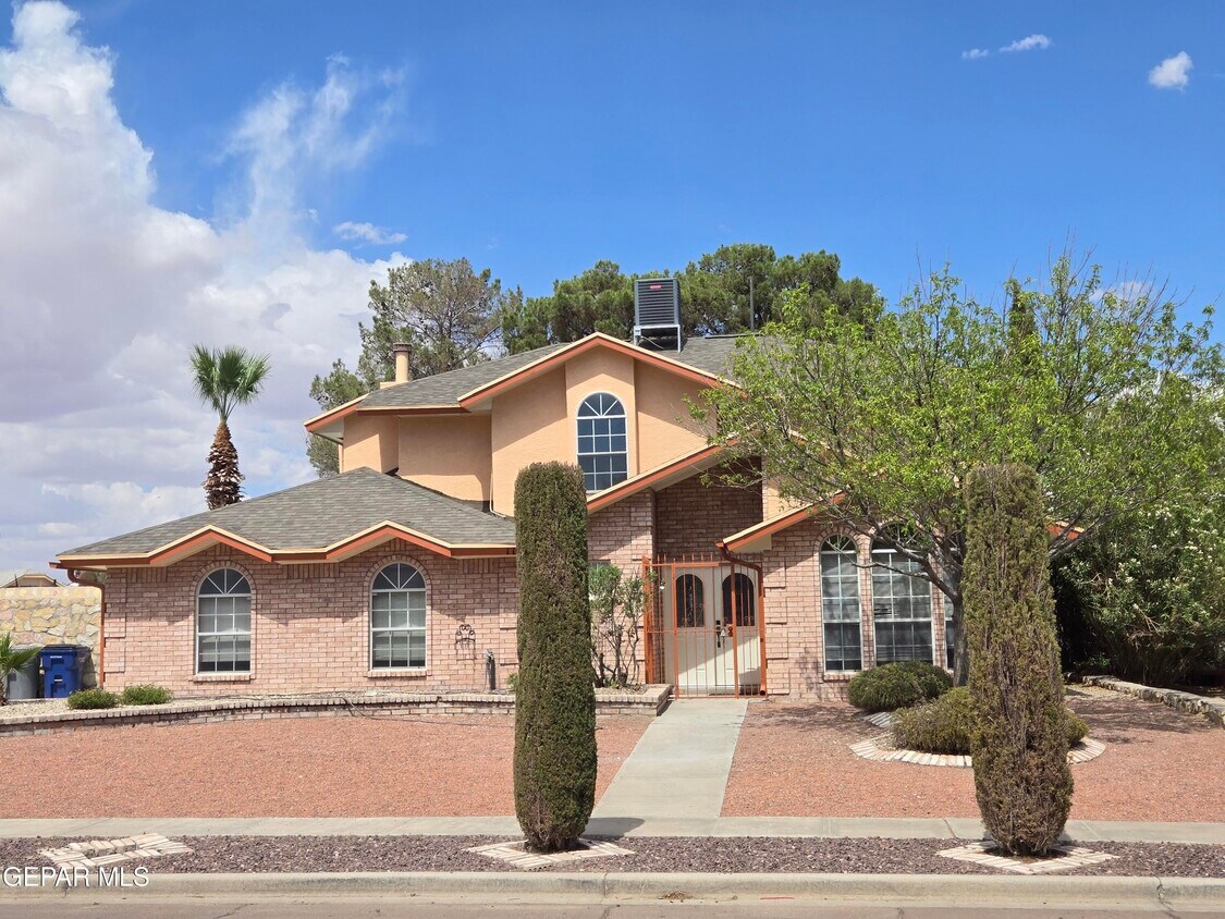 Primary Photo - 11615 Rufus Brijalba Dr