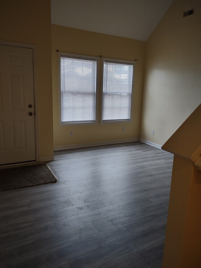 828 Melanie Ln Unit 828, Richmond, KY 40475 Apartments in Richmond