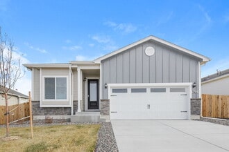 Building Photo - 9462 Truckee Ct