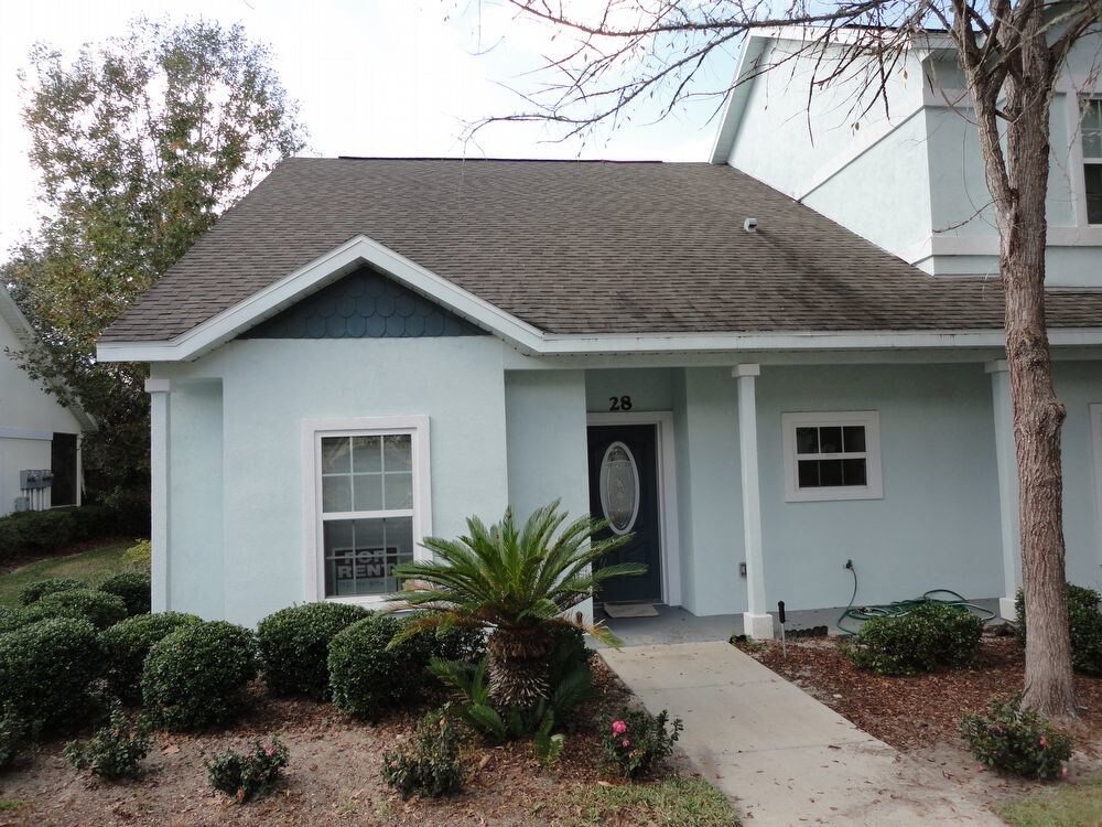 Primary Photo - 292 SW 145th Dr