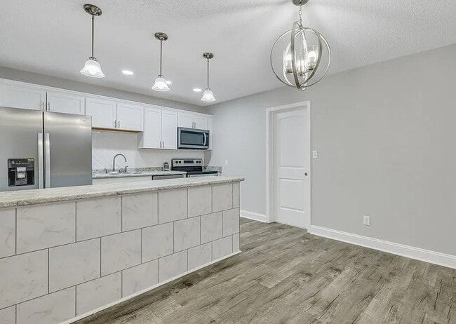 Foto del edificio - 812 Spanish Oak Dr