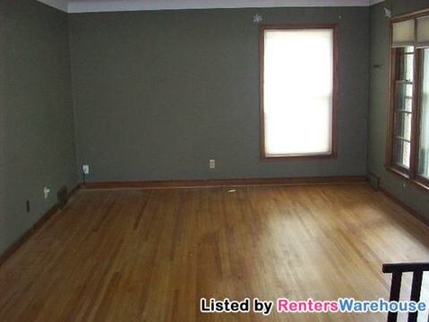 Building Photo - 1415 Burke Ave W