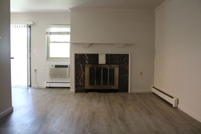 Building Photo - Cozy 1 Bedroom Apartment in Heart of Fort ...
