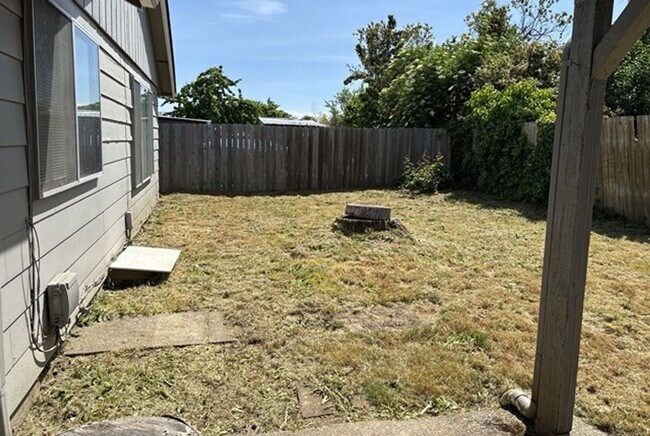 Foto del edificio - 3Bd/2Ba Single Story House - Available to View!