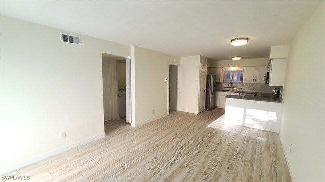 Foto del edificio - 2610 Providence St