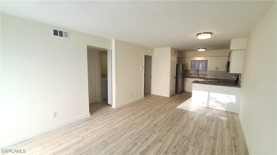 Building Photo - 2610 Providence St