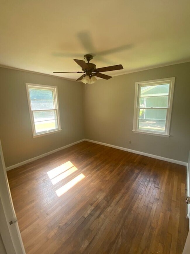 Foto del edificio - Renovated 3 Bedroom 1 Bath Home for Rent!