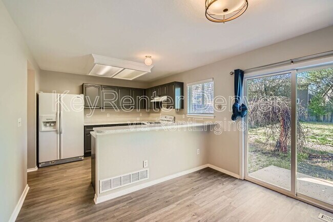 Foto del edificio - 6796 Quincy Ave