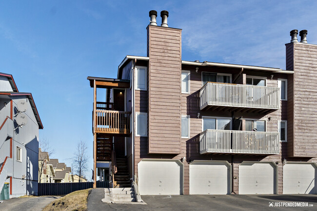 Building Photo - 1781 Elcadore Dr