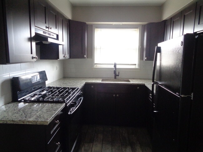 Building Photo - 8139 83rd Pl