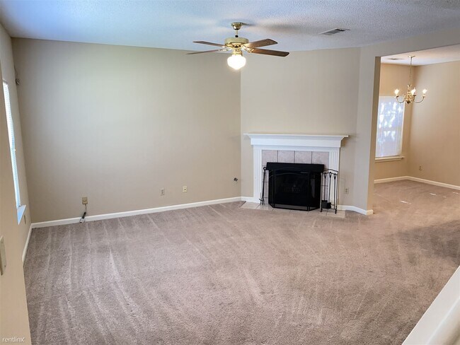 Building Photo - 3 br, 2.5 bath House - 1205 Brady Hollow Ln