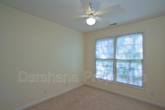 Building Photo - 2823 Kudrow Ln